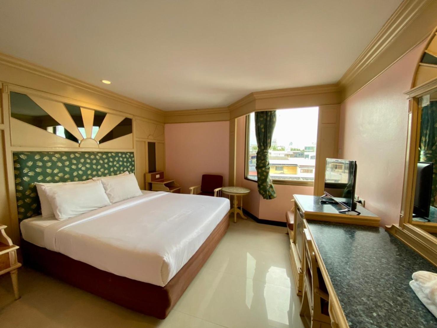 AA Hotel Pattaya Esterno foto